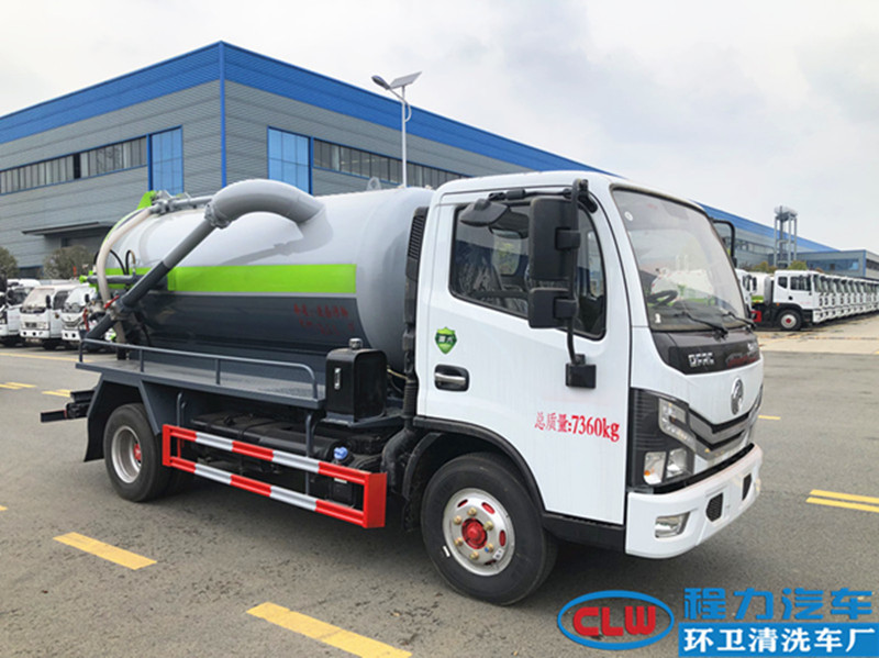東風(fēng)小多利卡5方吸污車(chē)